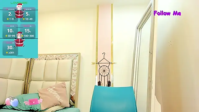 Oriana Davis1 online show from December 11, 8:36 am