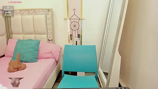 Oriana Davis1 online show from February 10, 8:21 pm