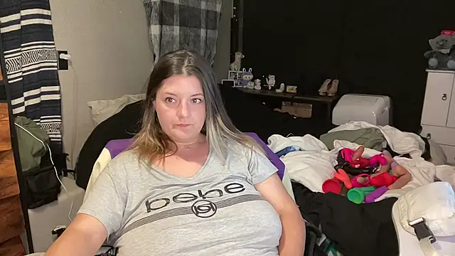 magicsparkles online show from February 11, 3:00 am