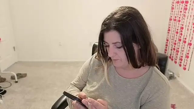 magicsparkles online show from April 4, 1:15 am