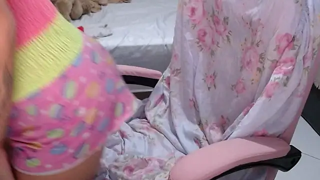 bustycarly online show from April 10, 10:14 pm