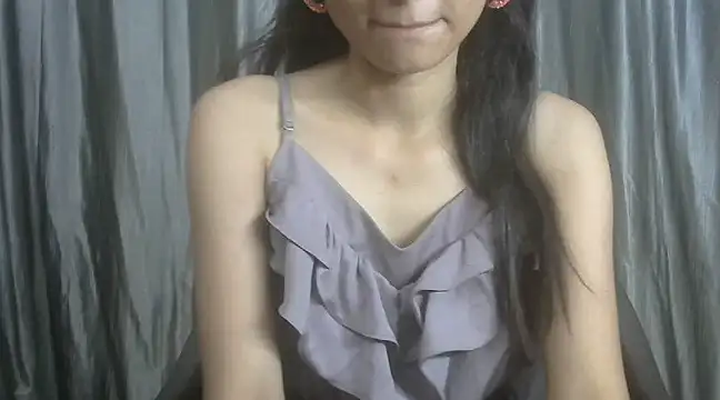 Snapshot of sexy_lela chatting on February 16, 7:59 am sexy lela online show from February 16, 7:59 am