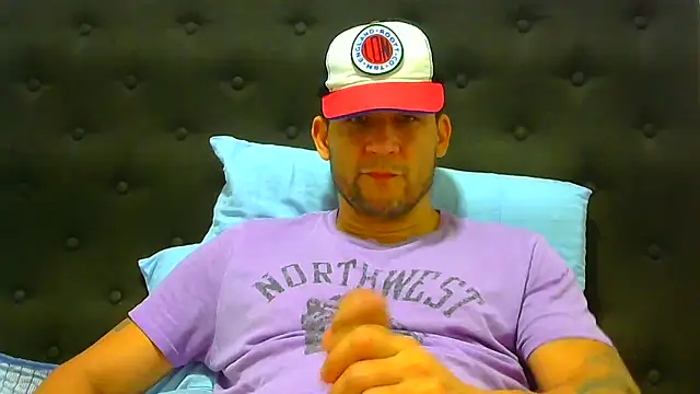 altenori112 online show from April 1, 9:56 pm