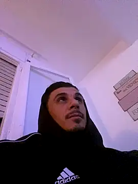 Snapshot of Agustin_Obs chatting on October 24, 11:12 pm Agustin Obs online show from October 24, 11:12 pm