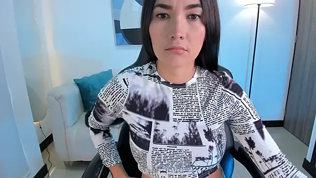 SaraParker  online show from March 6, 1:40 pm