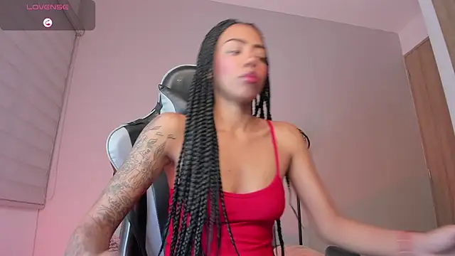 ashley 23  online show from March 27, 3:56 am