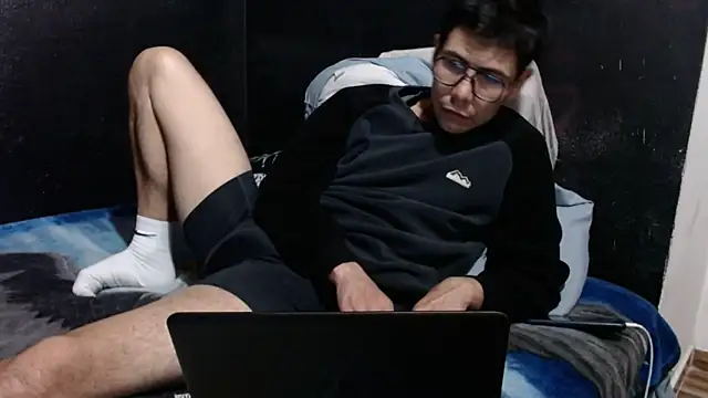 dannnyhot24 online show from January 1, 7:41 am