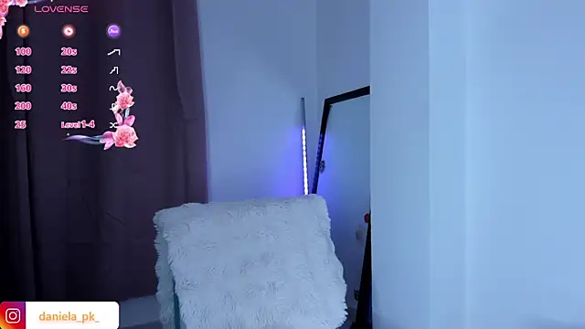 roxy pk  online show from February 27, 11:27 pm