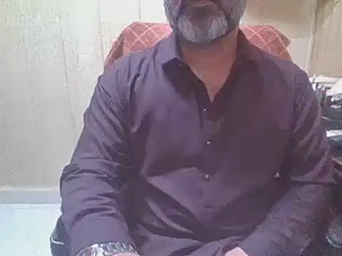 Snapshot of hairymaster95 chatting on June 1, 3:41 am hairymaster95 online show from June 1, 3:41 am
