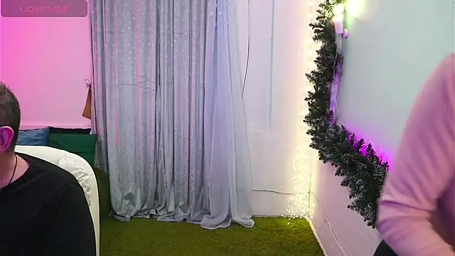 Snapshot of AlisaAleksandr chatting on February 5, 12:04 am AlisaAleksandr online show from February 5, 12:04 am