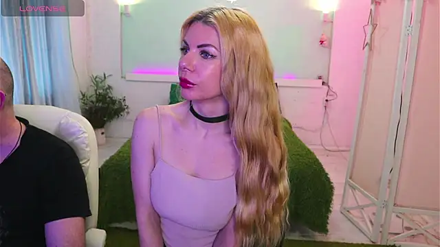 Snapshot of AlisaAleksandr chatting on February 20, 2:28 pm AlisaAleksandr online show from February 20, 2:28 pm