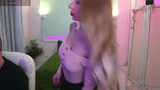 Snapshot of AlisaAleksandr chatting on February 23, 7:11 pm AlisaAleksandr online show from February 23, 7:11 pm