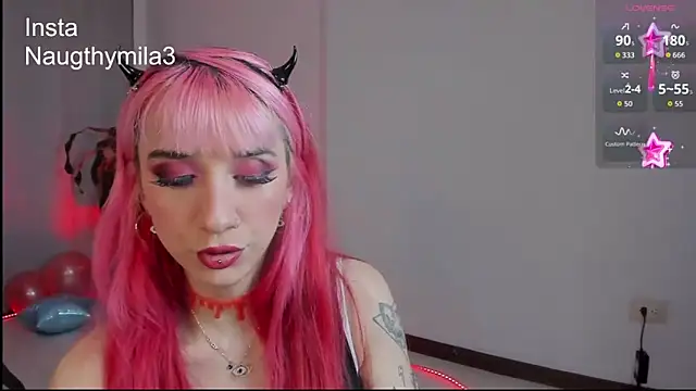 Snapshot of Sky_dominika_ chatting on November 18, 1:22 am Sky dominika online show from November 18, 1:22 am