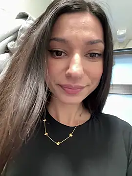  MiaQueen  online show from April 1, 9:34 pm