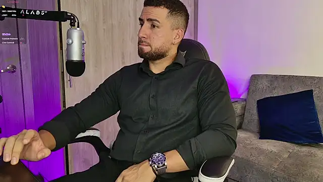 Snapshot of mr_david_cox chatting on February 16, 12:41 am mr david cox online show from February 16, 12:41 am