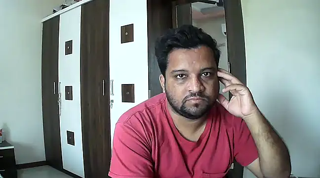 Snapshot of dhruv_love chatting on December 2, 4:42 am dhruv love online show from December 2, 4:42 am