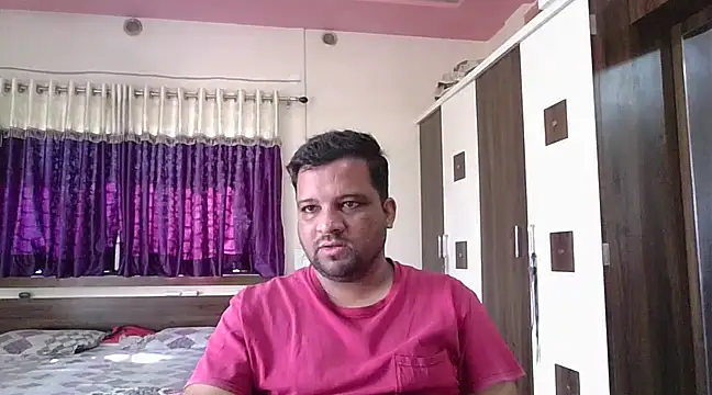 Snapshot of dhruv_love chatting on February 20, 4:07 am dhruv love online show from February 20, 4:07 am