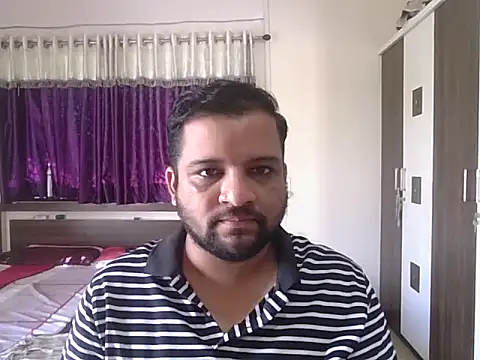 Snapshot of dhruv_love chatting on September 24, 4:27 am dhruv love online show from September 24, 4:27 am