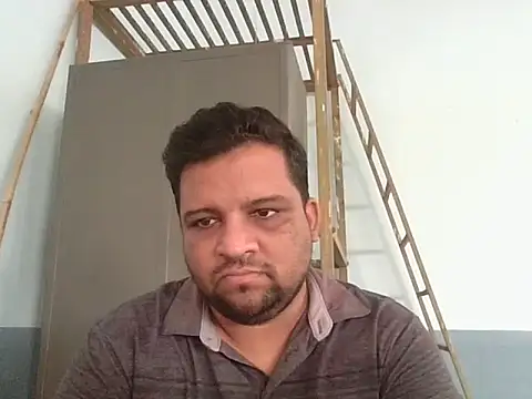 Snapshot of dhruv_love chatting on May 7, 5:02 am dhruv love online show from May 7, 5:02 am