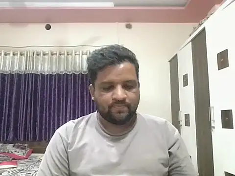 Snapshot of dhruv_love chatting on May 18, 1:50 pm dhruv love online show from May 18, 1:50 pm