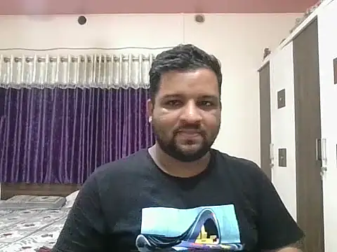 Snapshot of dhruv_love chatting on June 18, 1:26 pm dhruv love online show from June 18, 1:26 pm