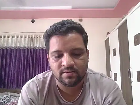 Snapshot of dhruv_love chatting on July 8, 12:31 pm dhruv love online show from July 8, 12:31 pm