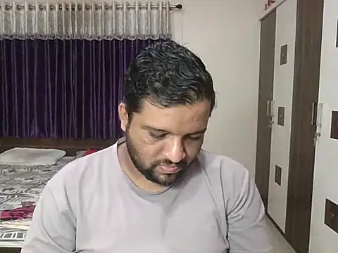 Snapshot of dhruv_love chatting on July 22, 12:41 pm dhruv love online show from July 22, 12:41 pm