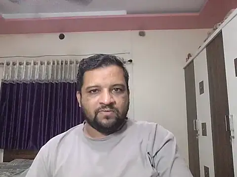 Snapshot of dhruv_love chatting on July 23, 4:10 am dhruv love online show from July 23, 4:10 am