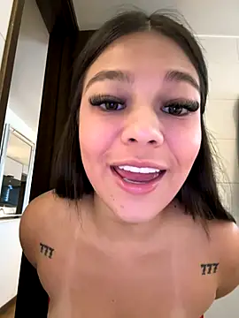 Alyshanon18 online show from November 22, 7:57 pm