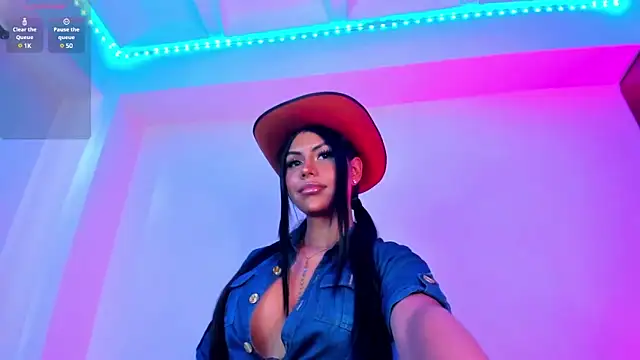 Snapshot of divinesalome chatting on January 30, 8:10 pm divinesalome online show from January 30, 8:10 pm