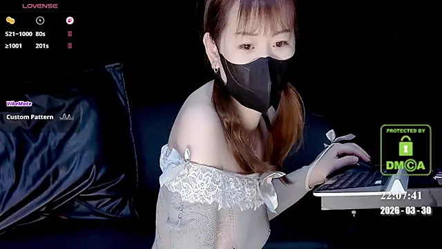 melia Z online show from March 30, 2:07 pm