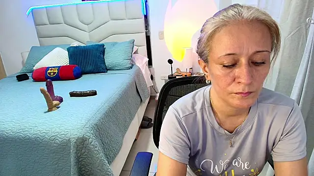 Snapshot of Naty_Stone chatting on July 2, 8:15 pm Naty Stone online show from July 2, 8:15 pm