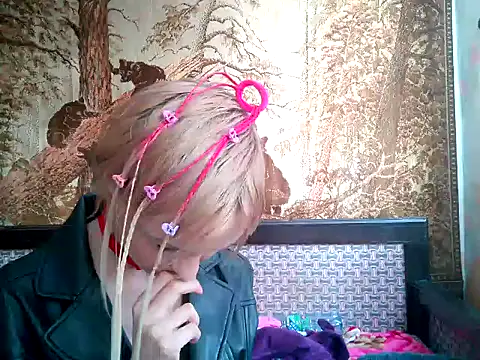 WildMissNiks online show from February 25, 11:19 am