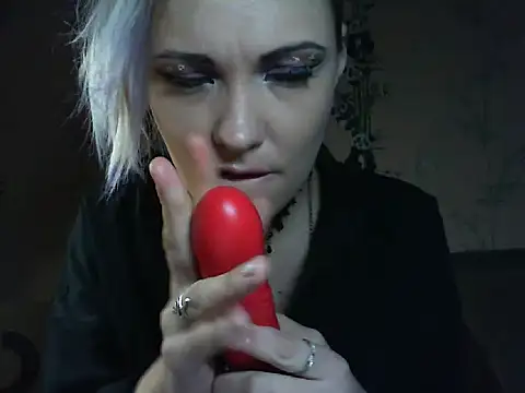 Snapshot of WildMissNiks chatting on April 19, 10:03 am WildMissNiks online show from April 19, 10:03 am