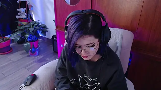 Raventh  online show from February 25, 12:26 pm