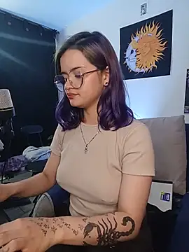 Snapshot of Raventh_ chatting on July 18, 4:27 am Raventh online show from July 18, 4:27 am
