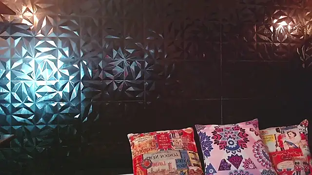 Snapshot of PINK__LOLA1 chatting on June 3, 12:02 am PINK LOLA1 online show from June 3, 12:02 am