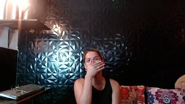 Snapshot of PINK__LOLA1 chatting on June 9, 11:27 pm PINK LOLA1 online show from June 9, 11:27 pm