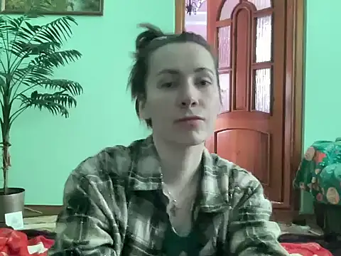 Snapshot of AngelTough20 chatting on April 18, 4:00 pm AngelTough20 online show from April 18, 4:00 pm