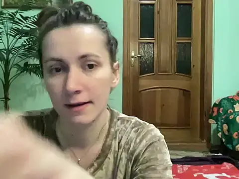 Snapshot of AngelTough20 chatting on May 6, 11:43 pm AngelTough20 online show from May 6, 11:43 pm
