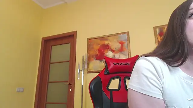 Snapshot of Agness_sweet chatting on February 5, 9:14 am Agness sweet online show from February 5, 9:14 am