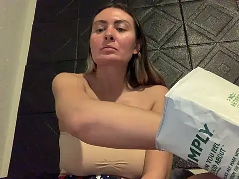 Snapshot of Alyssa_rhoades chatting on March 1, 4:58 am Alyssa rhoades online show from March 1, 4:58 am