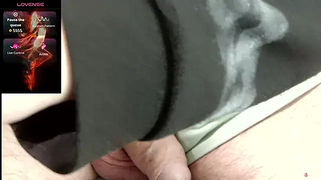 Snapshot of steffencamboy chatting on January 7, 10:29 am steffencamboy online show from January 7, 10:29 am