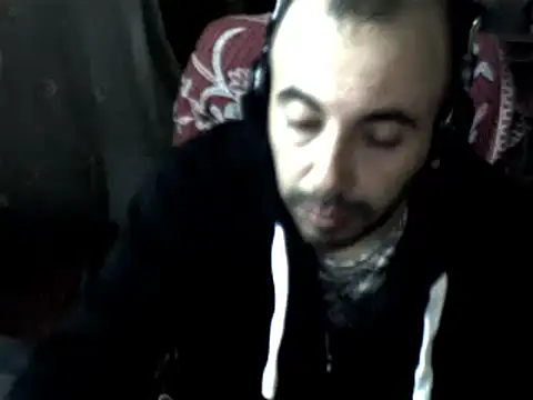 Snapshot of big_heart chatting on December 20, 8:06 am big heart online show from December 20, 8:06 am