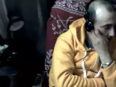 Snapshot of big_heart chatting on February 14, 9:11 pm big heart online show from February 14, 9:11 pm