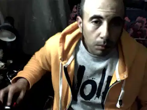 Snapshot of big_heart chatting on March 22, 12:36 am big heart online show from March 22, 12:36 am