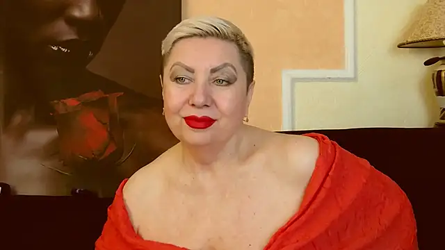 Snapshot of LadyPosh chatting on January 21, 10:08 pm LadyPosh online show from January 21, 10:08 pm