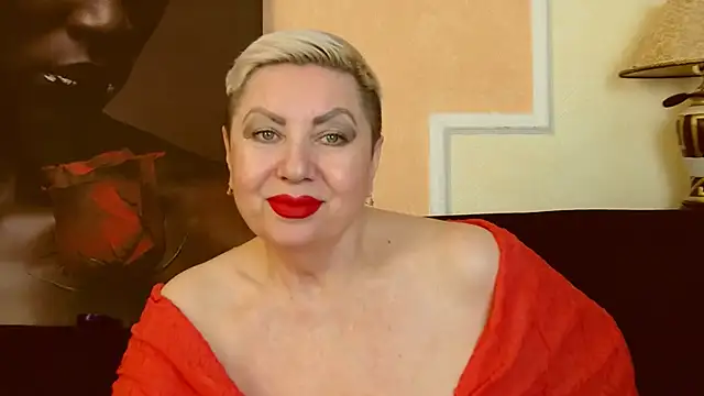 Snapshot of LadyPosh chatting on January 22, 1:20 am LadyPosh online show from January 22, 1:20 am