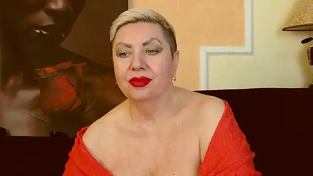 Snapshot of LadyPosh chatting on January 22, 4:23 am LadyPosh online show from January 22, 4:23 am