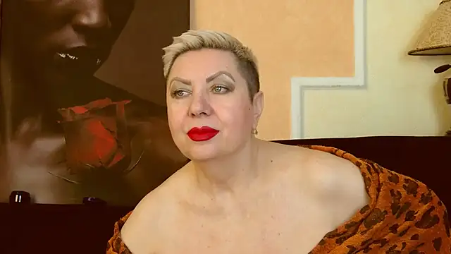 Snapshot of LadyPosh chatting on January 23, 10:01 pm LadyPosh online show from January 23, 10:01 pm
